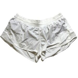 Lululemon woman's white Hottie Hot shorts 2" inseam lined activewearSize 14 NWOT